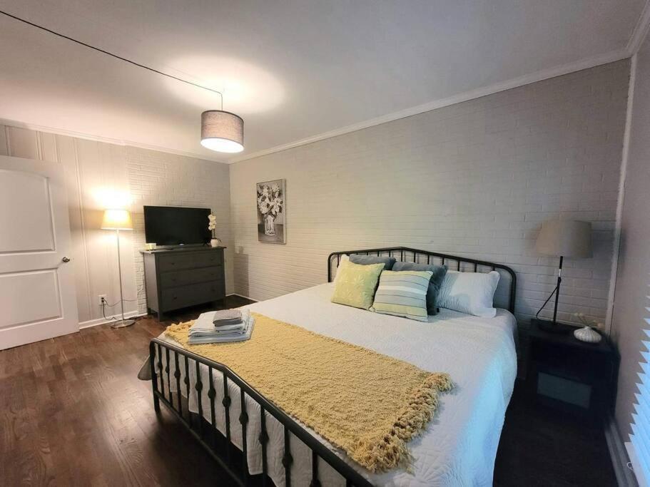 Refreshed!! Private 4Brms 2 Bath - 2 King Beds!! Βίλα Smyrna Εξωτερικό φωτογραφία